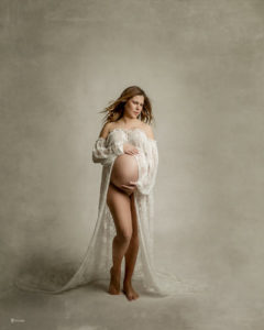 Fotografia de embarazo 9 meses en Jerez realizada por Nely Ariza