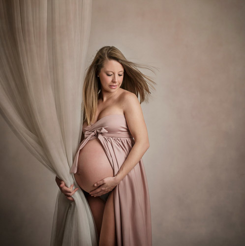 Fotografia de embarazo 9 meses en Medina realizada por Nely Ariza